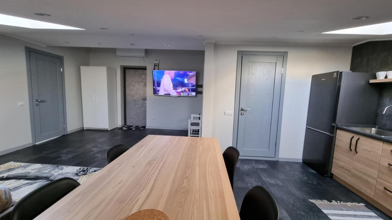 Apartamento Mansarda Kamianets-Podilskyi Exterior foto