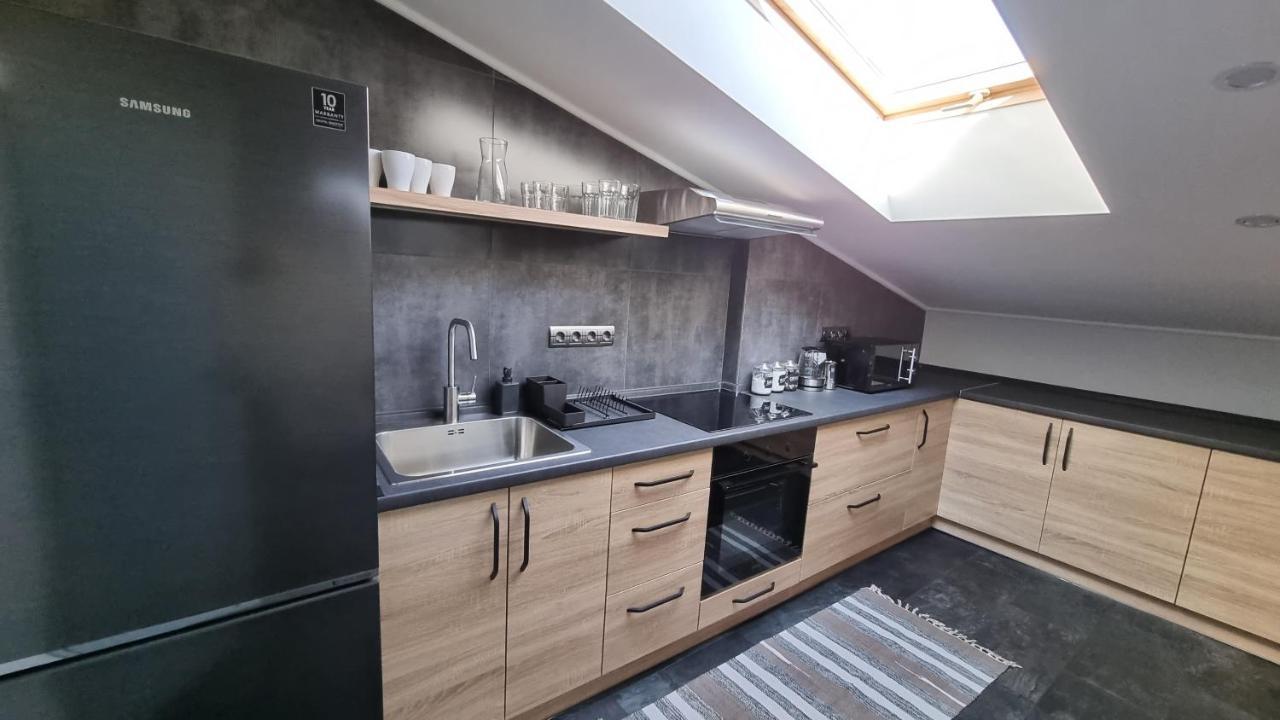 Apartamento Mansarda Kamianets-Podilskyi Exterior foto