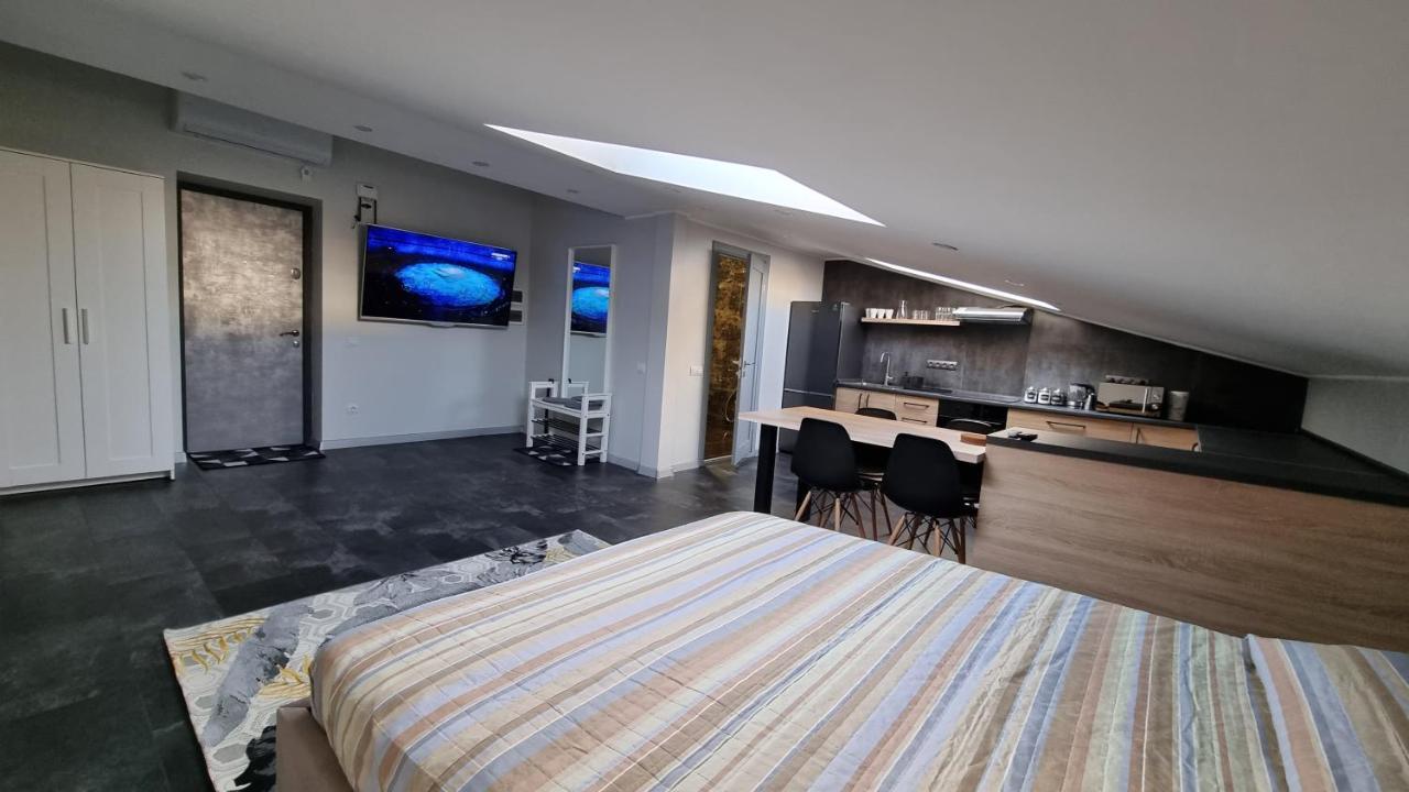 Apartamento Mansarda Kamianets-Podilskyi Exterior foto