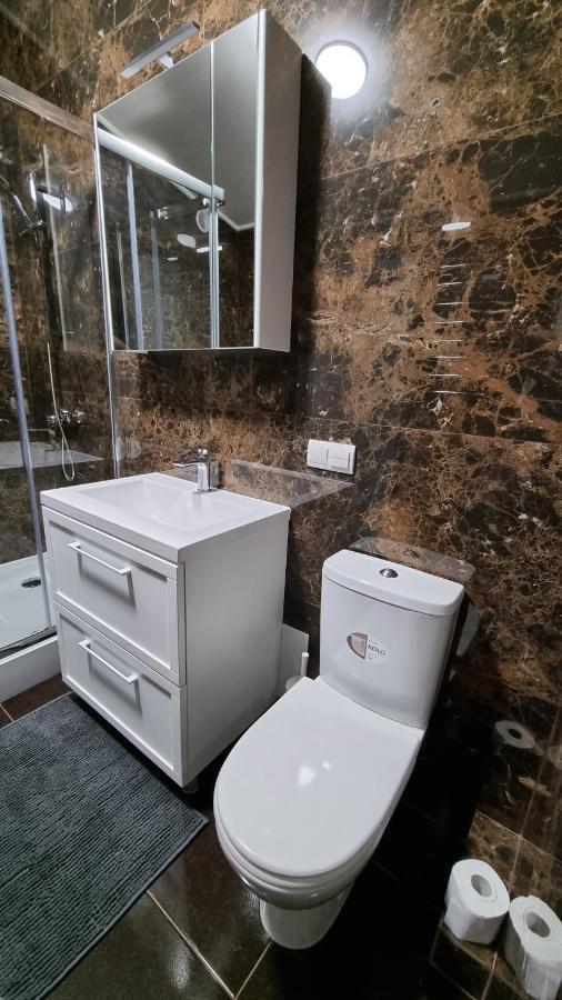 Apartamento Mansarda Kamianets-Podilskyi Exterior foto