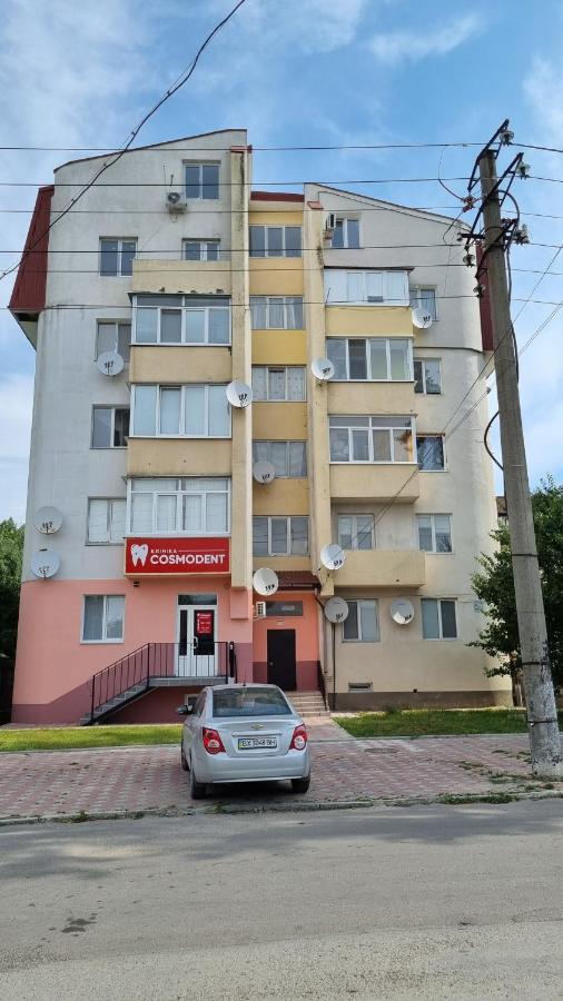 Apartamento Mansarda Kamianets-Podilskyi Exterior foto